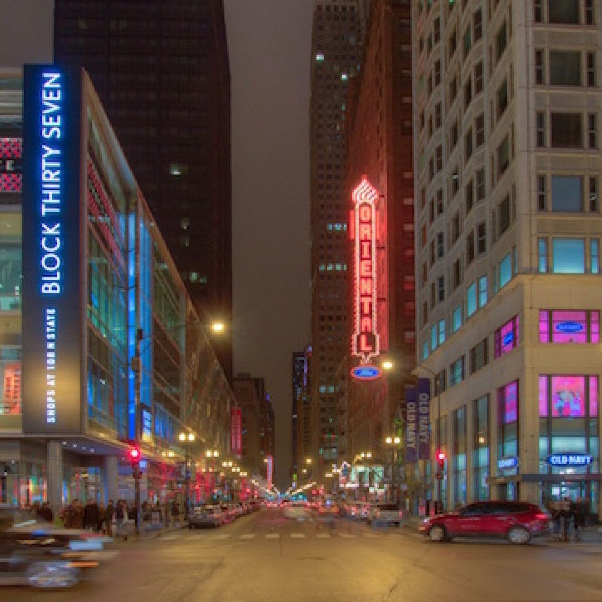 Macy's State Street: Premier Shopping in Chicago, Illinois