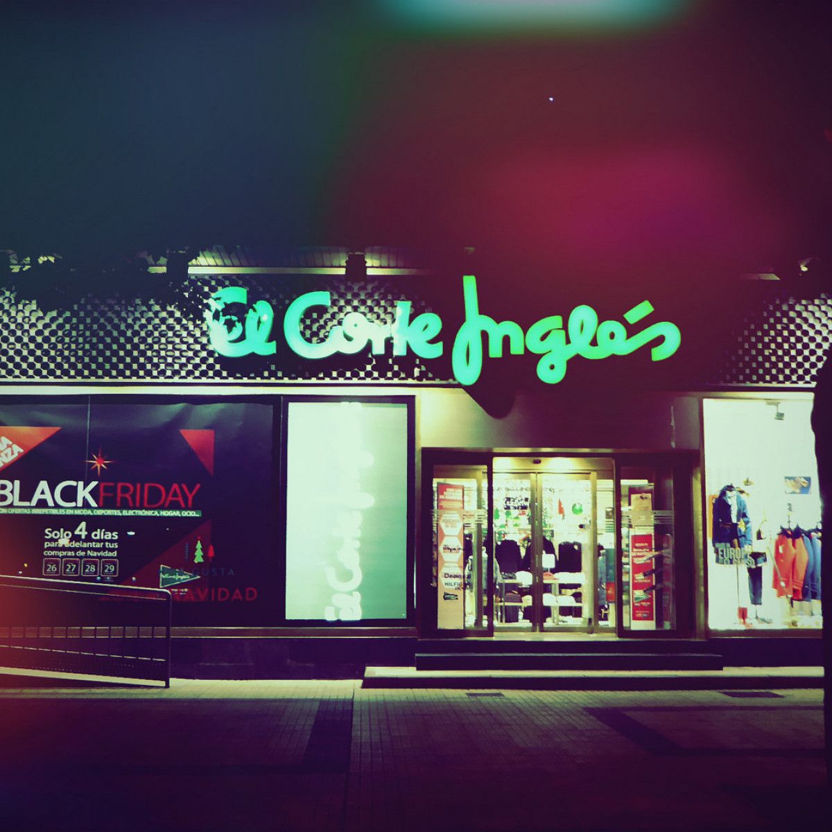 Entrance to El Corte Ingles department store early morning before opening  time Santander Cantabria Spain Stock Photo - Alamy