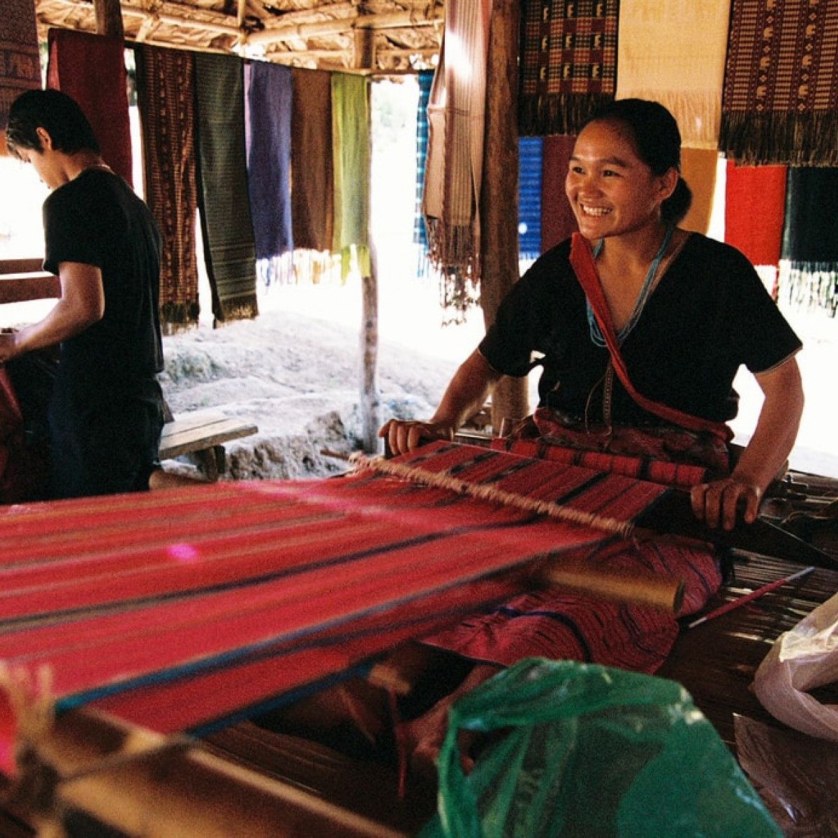 Thailand handcraft: From silk to pearls .