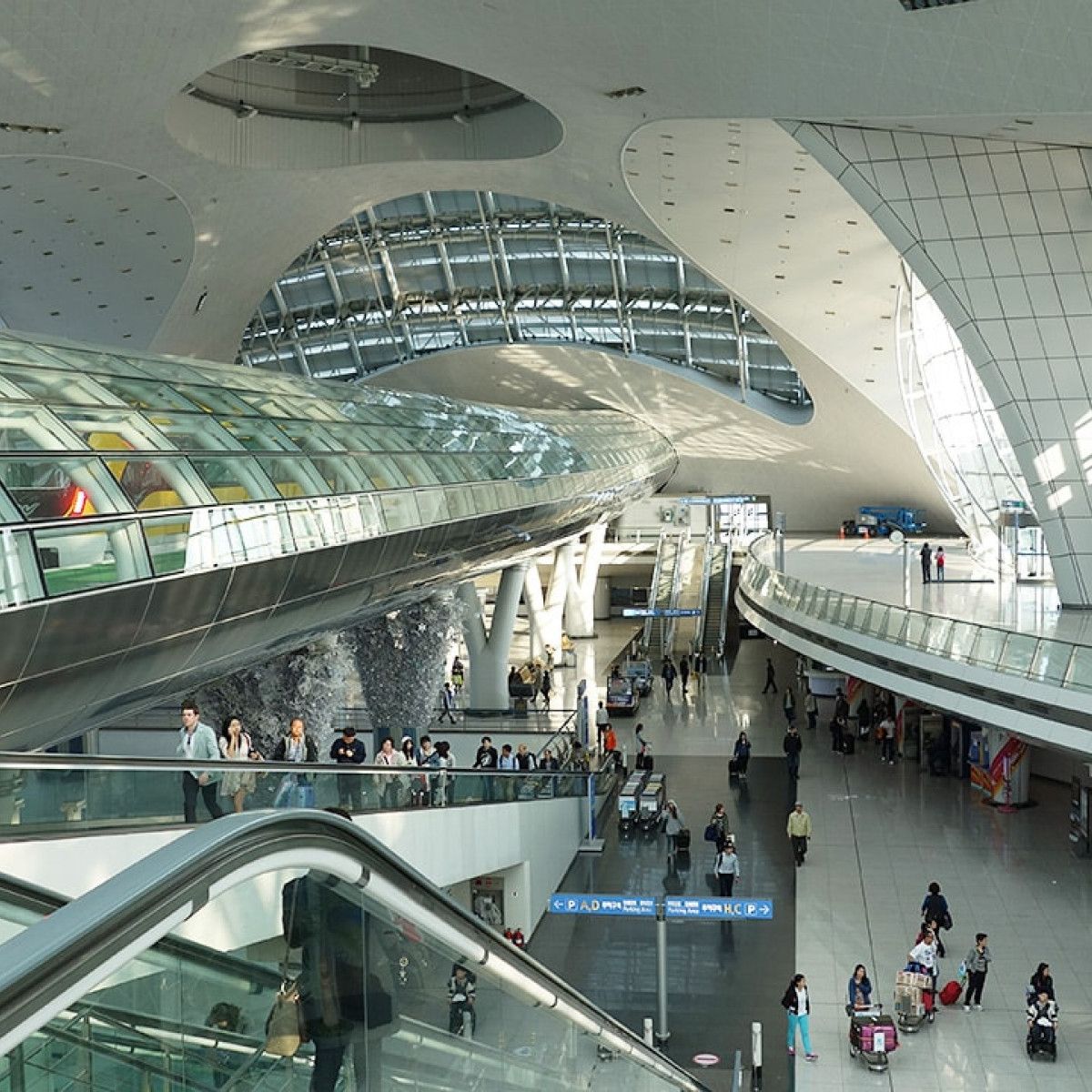 Paradise City at Incheon Aiport: South Korea sets high bar in