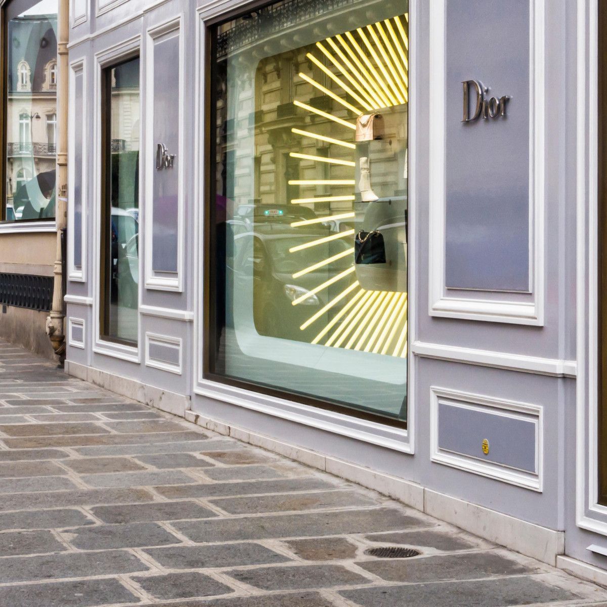 9 of the Best Women's Clothing Stores in Paris