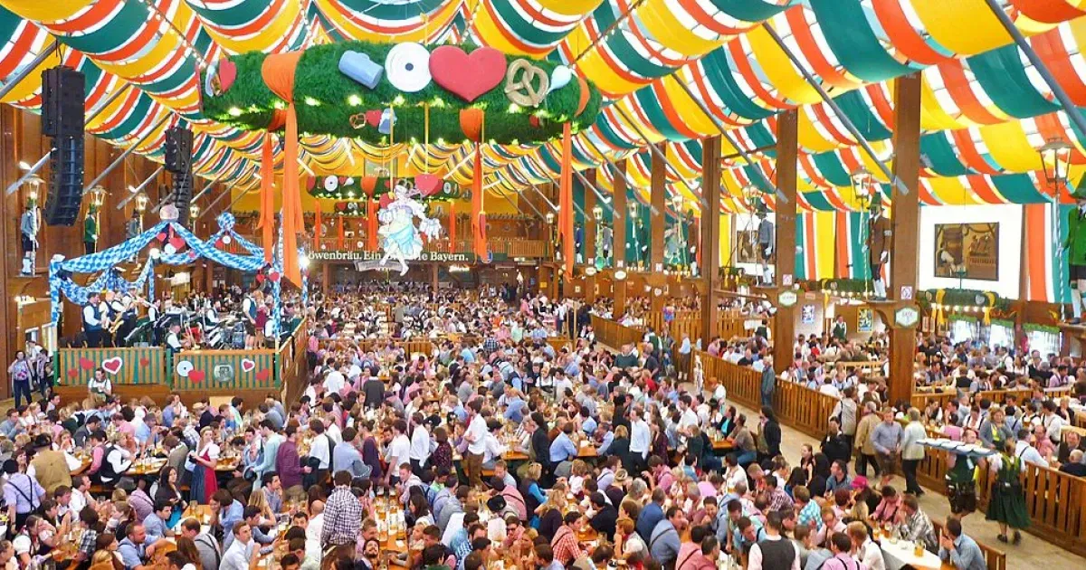 5 Famous Oktoberfest Songs You Should Know