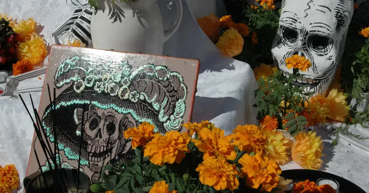 A Brief History Of Mexicos Day Of The Dead