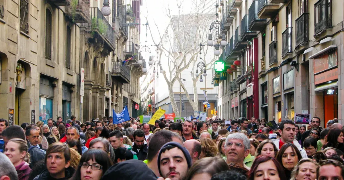 Here's What You Need To Know About The Airbnb Protests In BCN