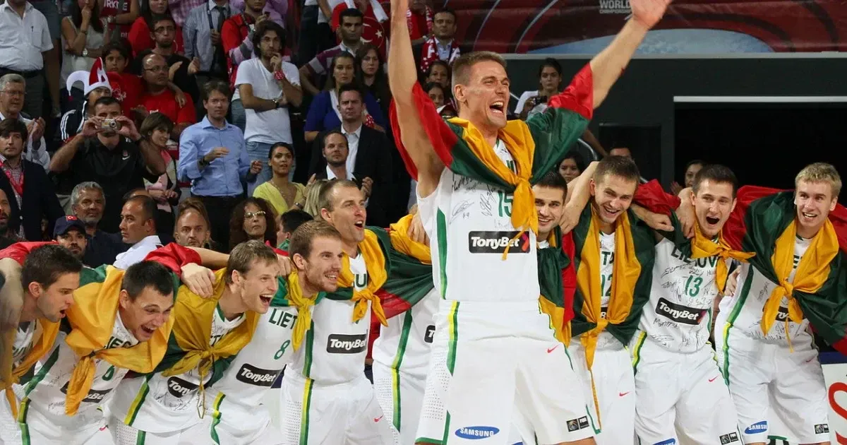 7 ikoniniai momentai, nusakę Lietuvos krepšinio tapatybę