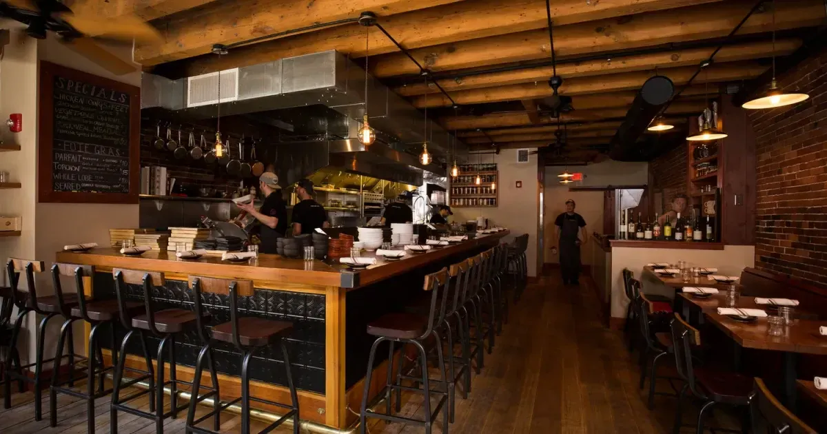 11 Cozy Bars And Restaurants In Portland Maine Perfect For Winter