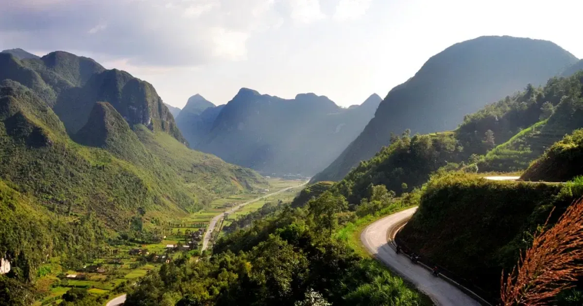 How To Ride The Bus In Vietnam