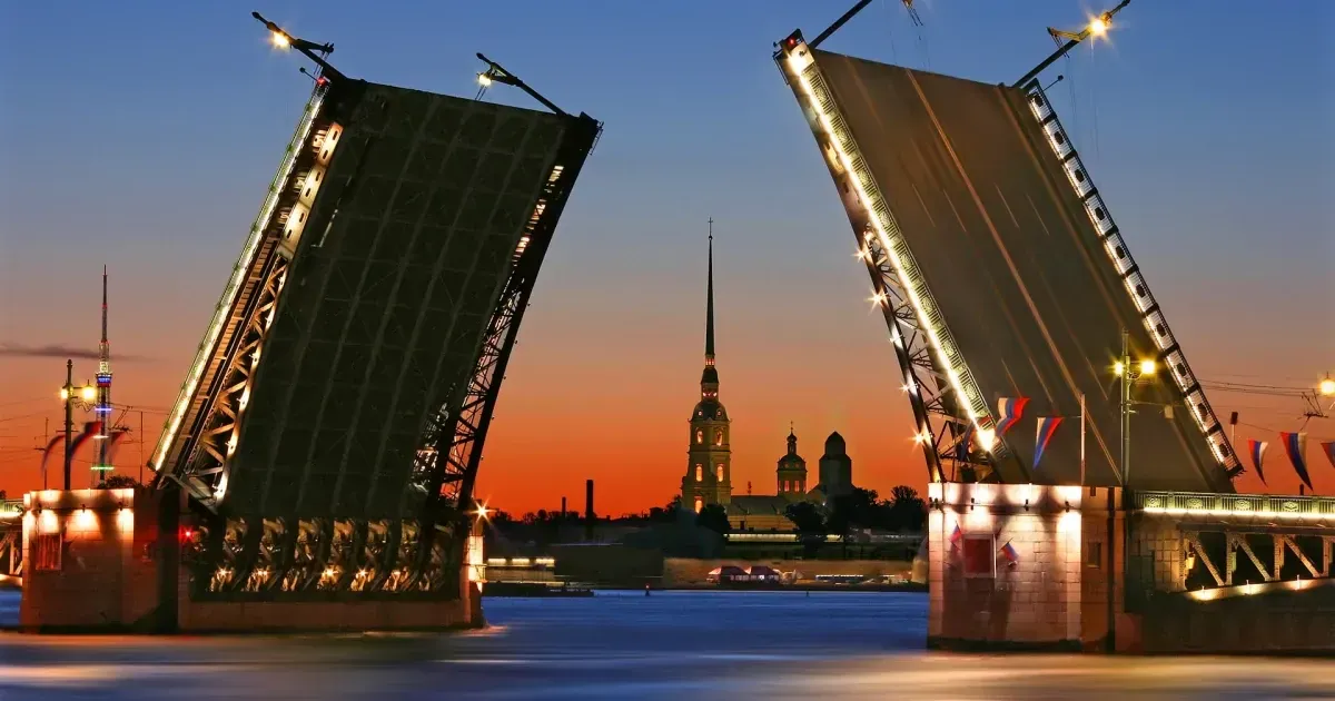 The History Behind St Petersburg's Bridges