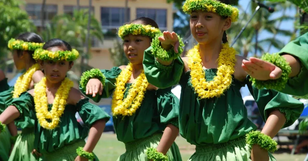 Behind The Art Of The Hawaiian Hula