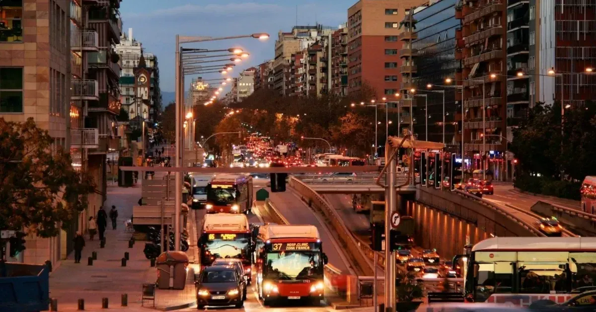 A Guide To Navigating The Public Transport System In Barcelona