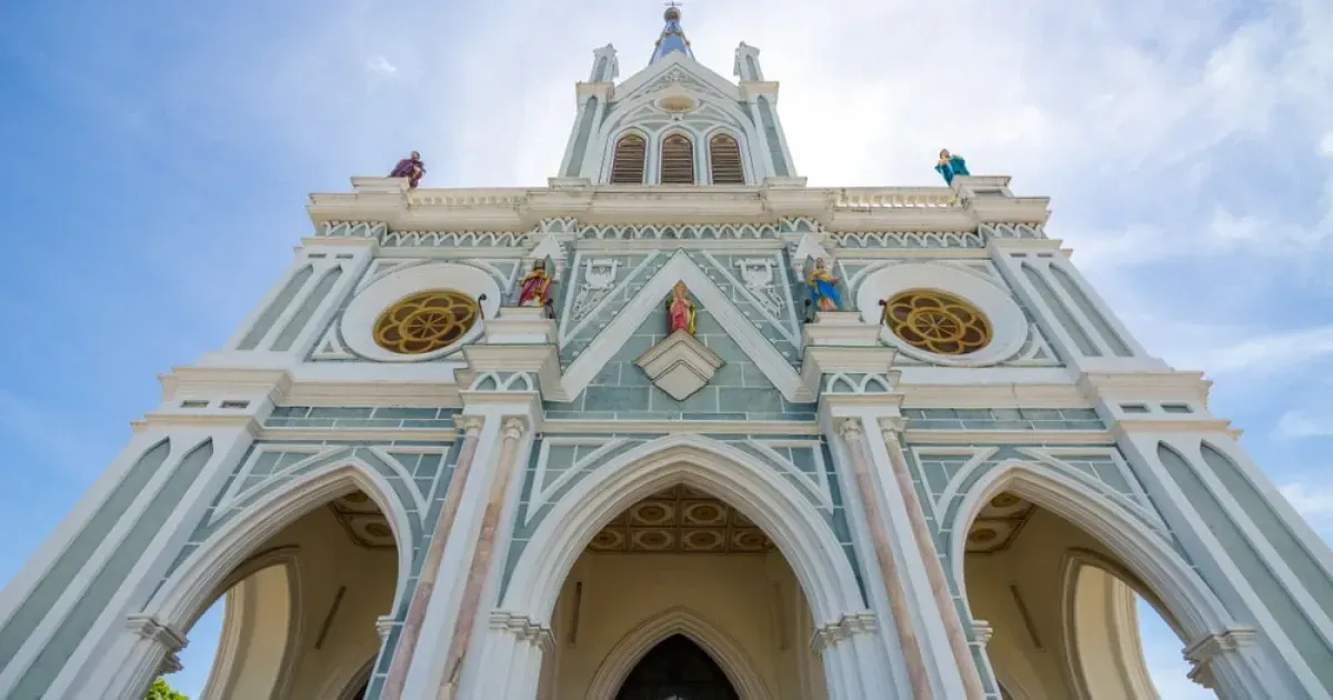 The Most Stunning Churches In Thailand