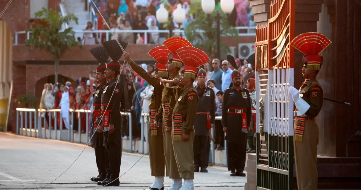 Indian Army Begins Process To Erase British Colonial Past; To Review Unit  Names, Uniform