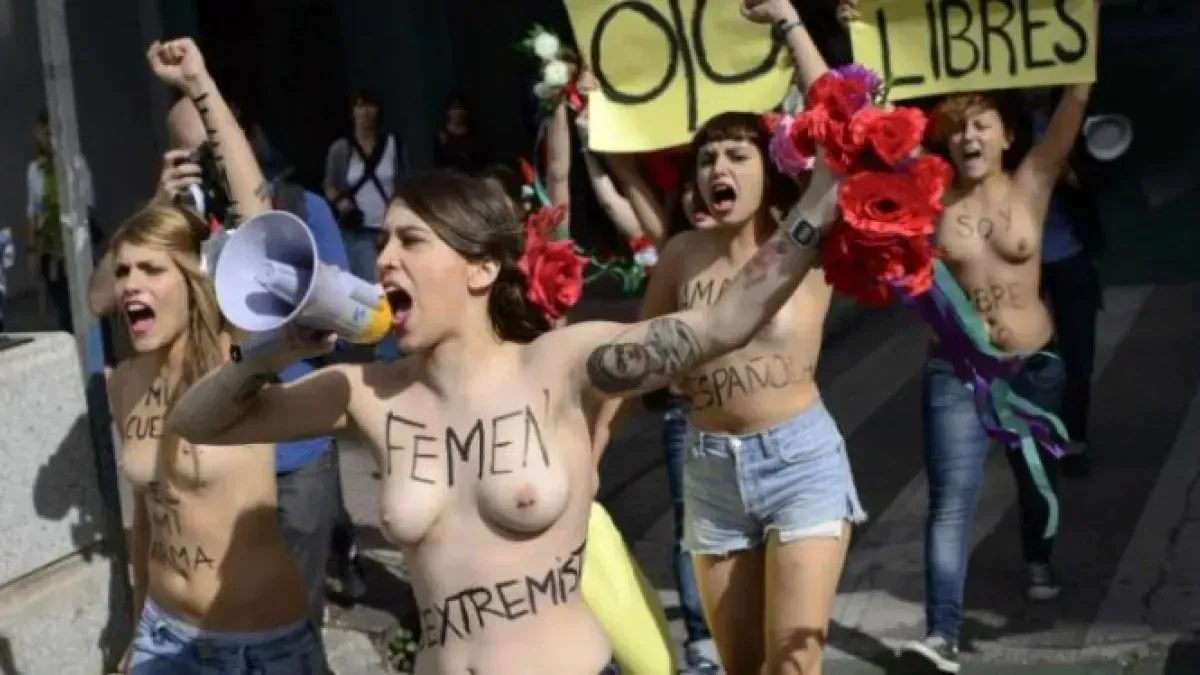 Interview With Lara Alczar Leader And Activist Of Femen Spain