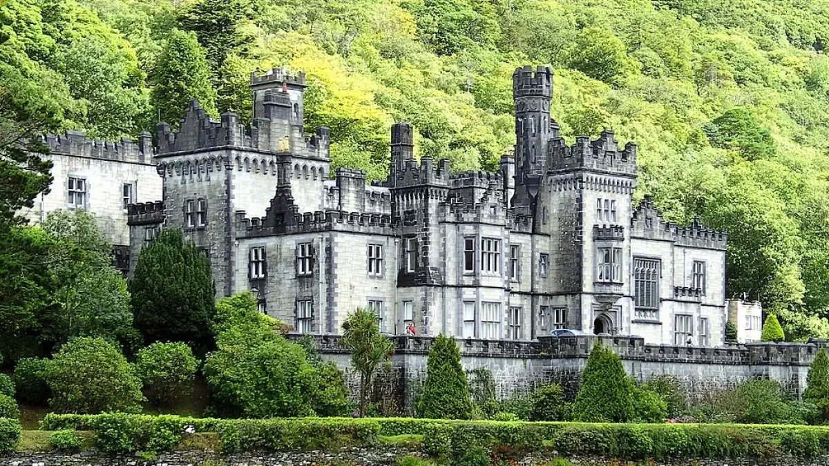 A History Of Kylemore Abbey In 1 Minute