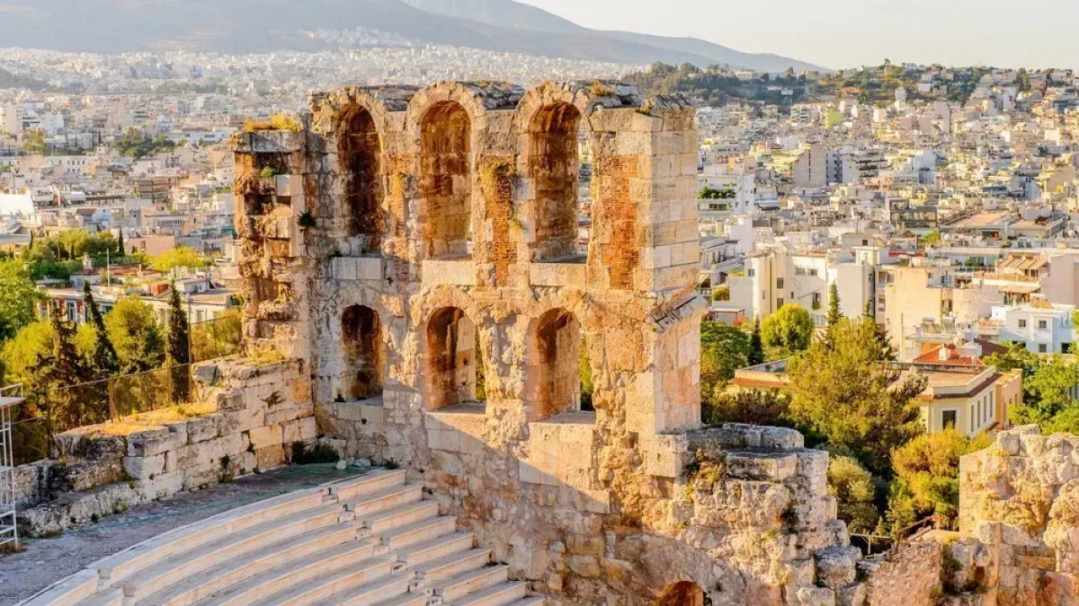 Modern Architecture: 10 Buildings Worth Seeing in Athens