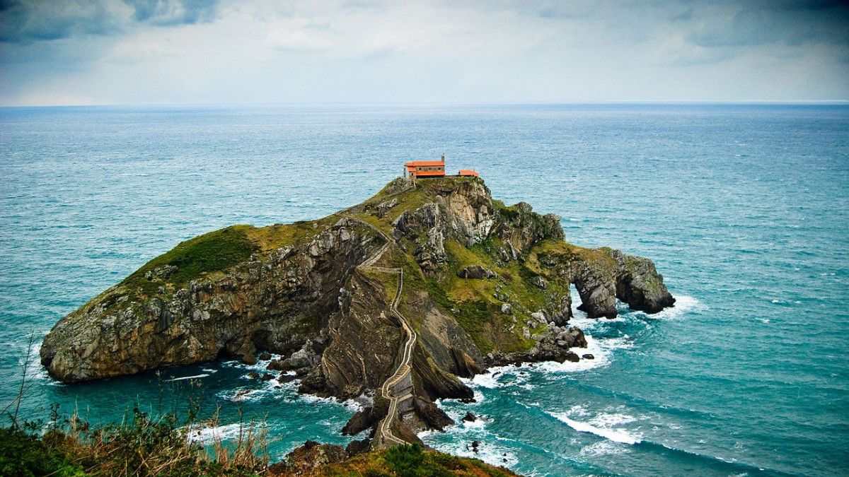 Game of Thrones' Dragonstone Island becomes tourist hotspot