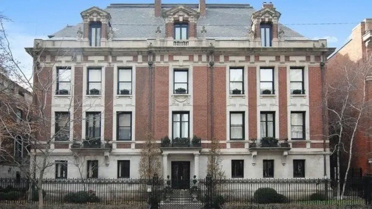 10 Things You Need To Know About The Original Playboy Mansion In Chicago