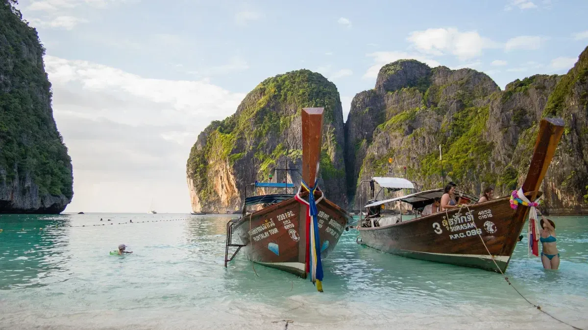 Captain Bob's Booze Cruise - Party Boat Tour around Phi Phi Islands – Go  Guides