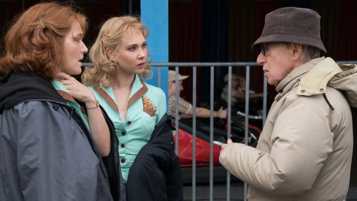 A Rainy Day in New York' Review: Woody Allen Comedy Is Mediocre