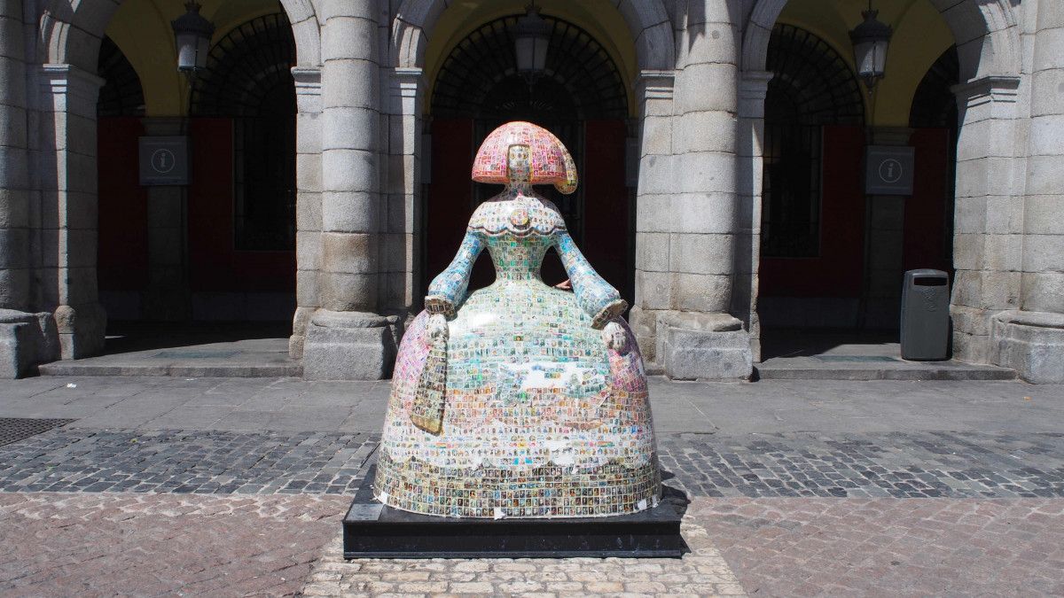 Spaniards Are Fed Up With Madrid's Las Meninas Street Sculptures –