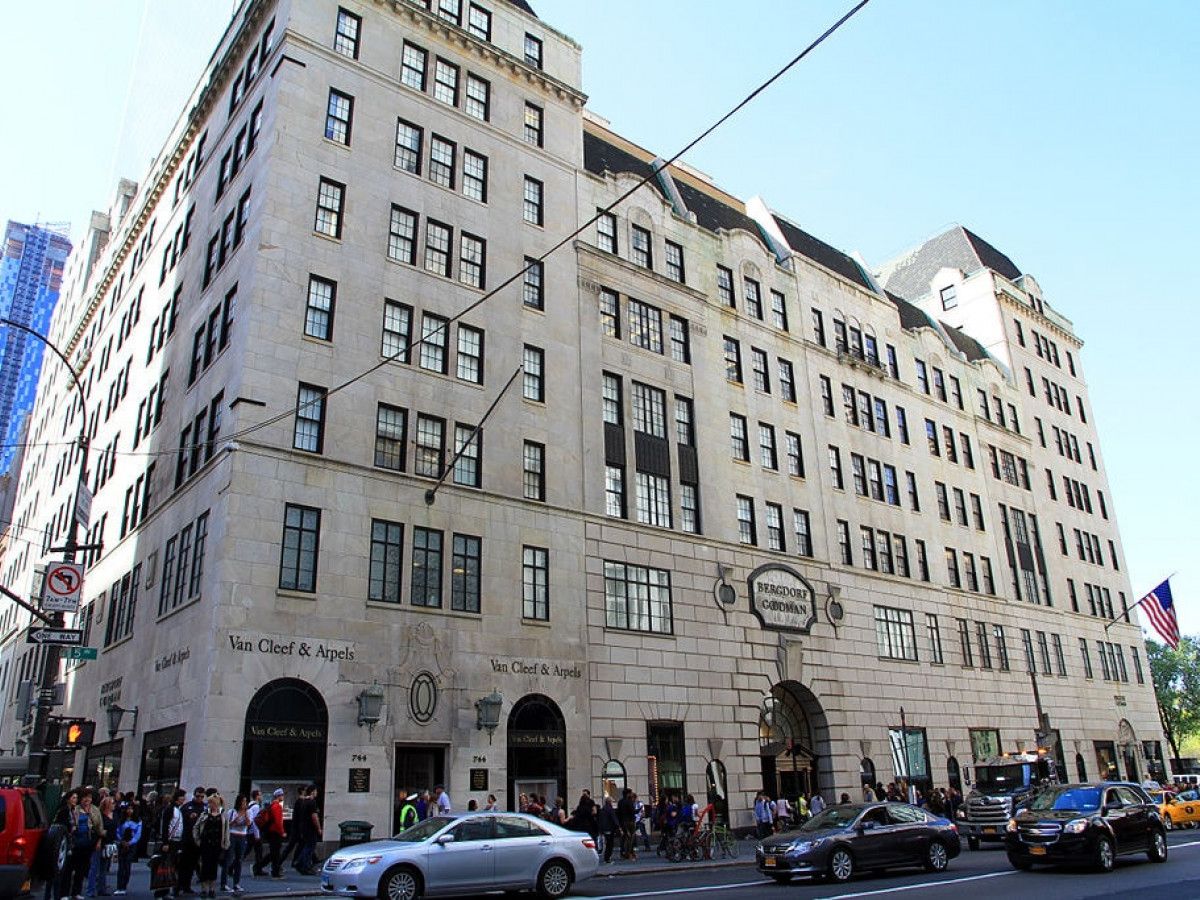 How Bergdorf Goodman Grew From Tailor Shop to
