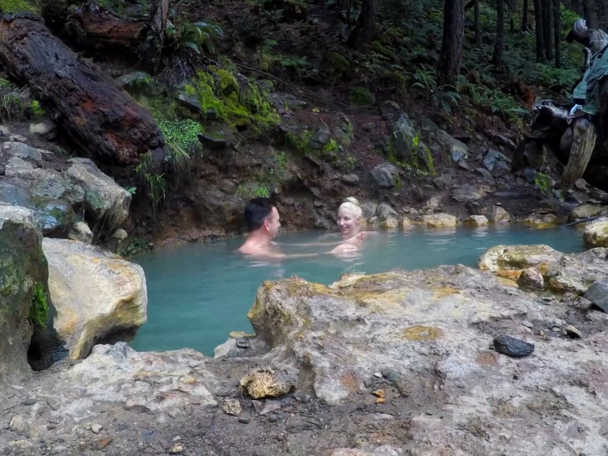 A Pocket Guide to Pacific Northwest Hot Springs