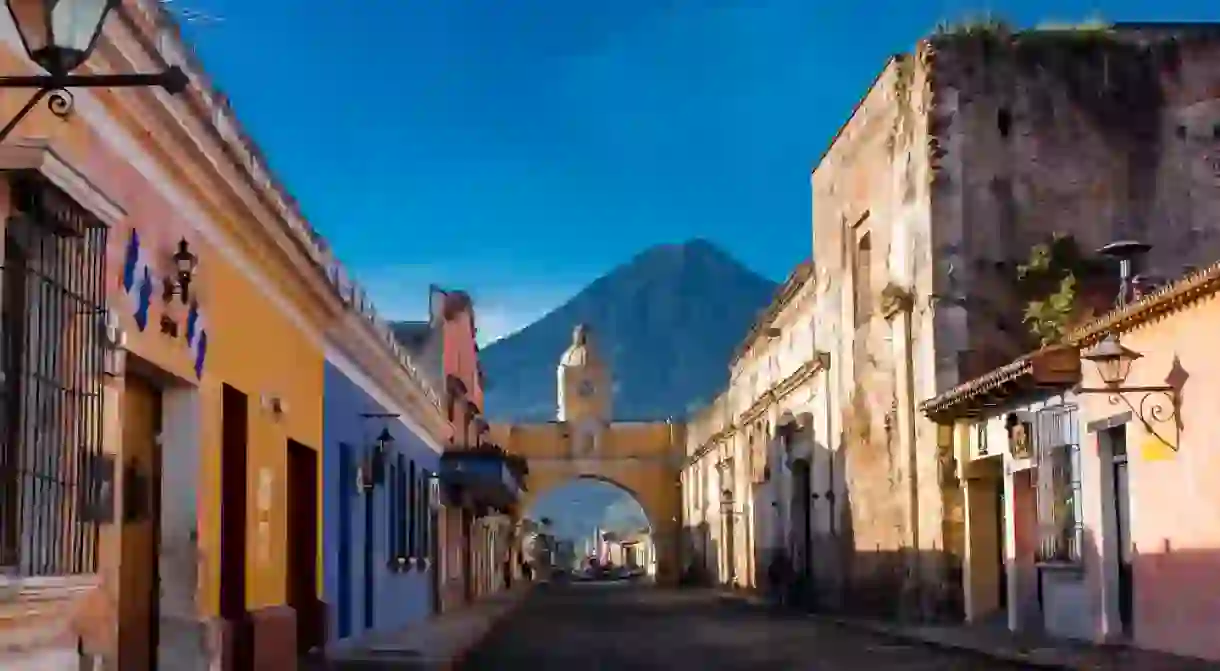 St Catarina arc and volcano Antigua Guatemala │