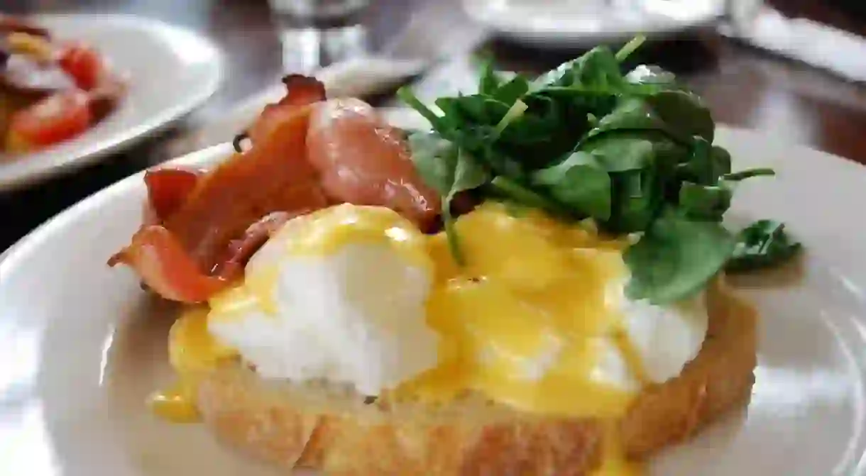 Eggs Benny