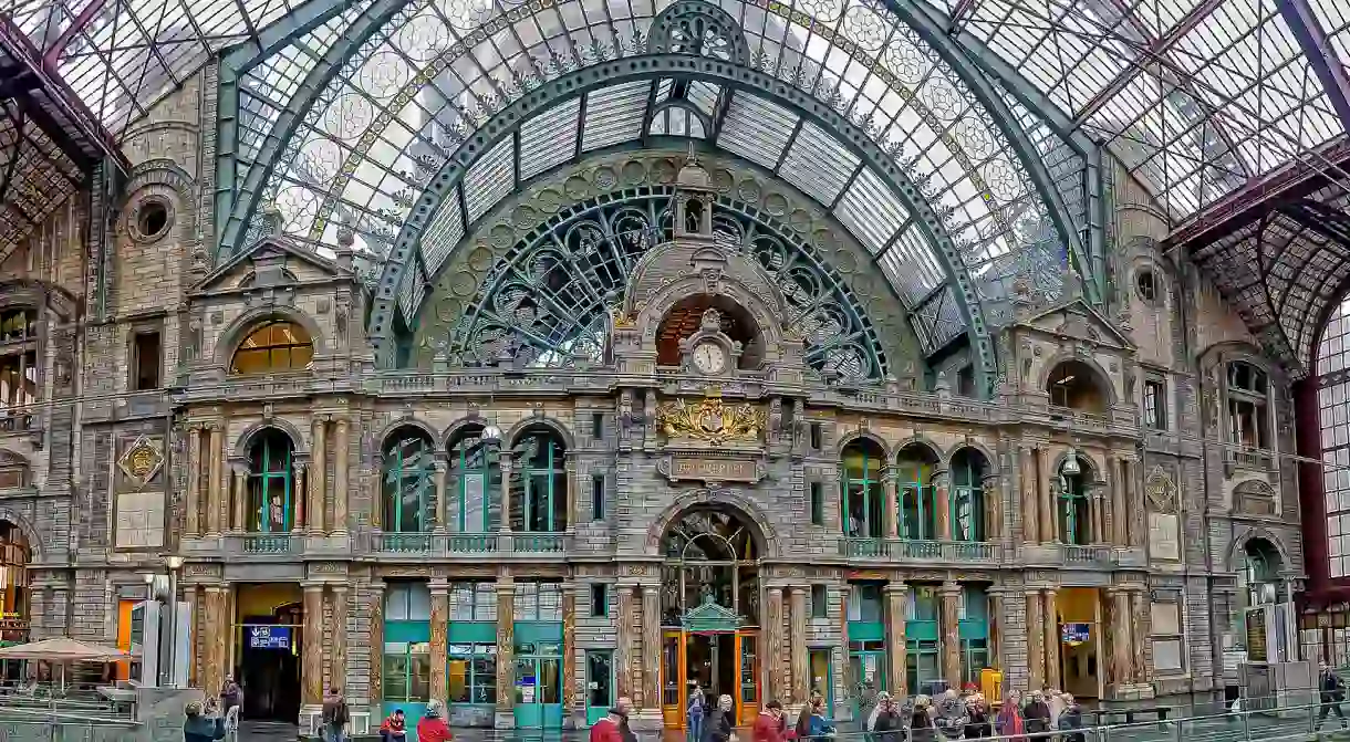 Antwerpen-Centraal Railway Station