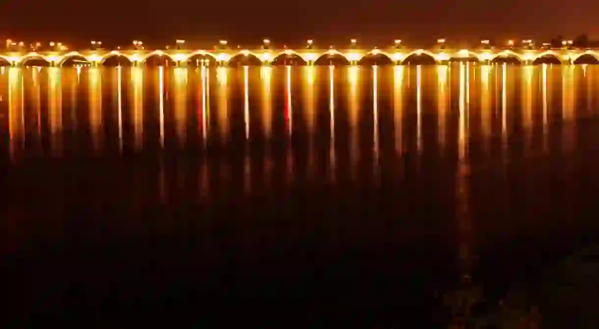 Bridge over the Garonne River, separating Bordeaux & La Bastide