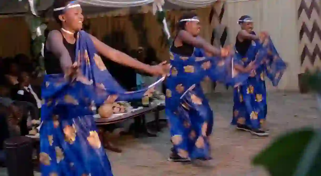 Rwandan dancers