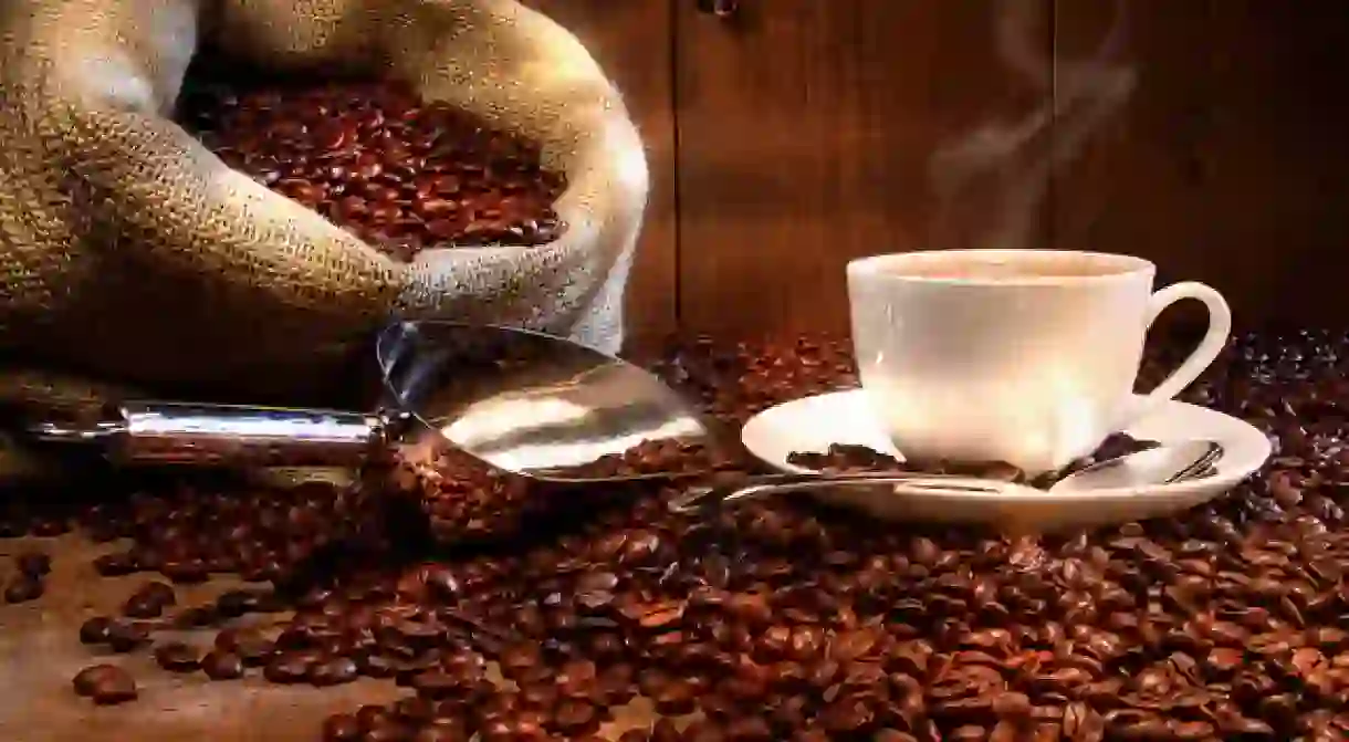 Roasting fresh coffee