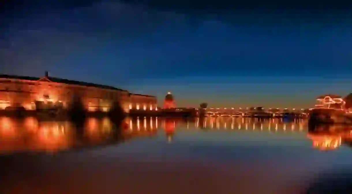 Night Draws on the Garonne