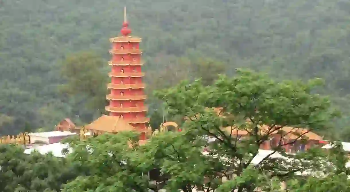 10,000 Buddha Monastery