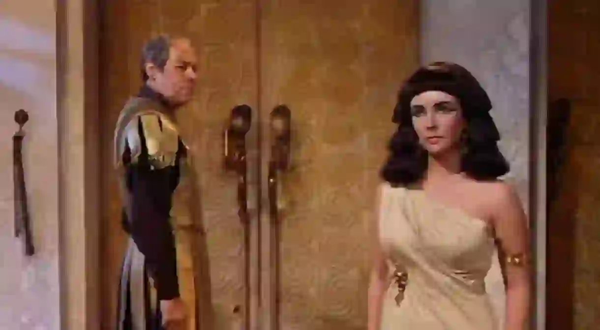 Elizabeth Taylor in Cleopatra (1963)