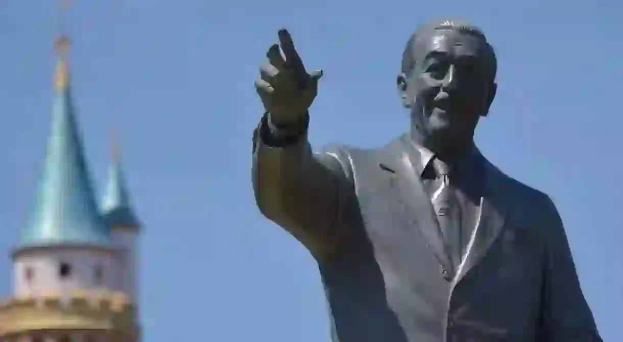 Walt Disney statue at Disneyland