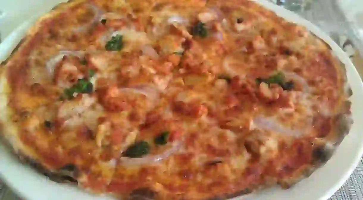 Chicken tandoori pizza