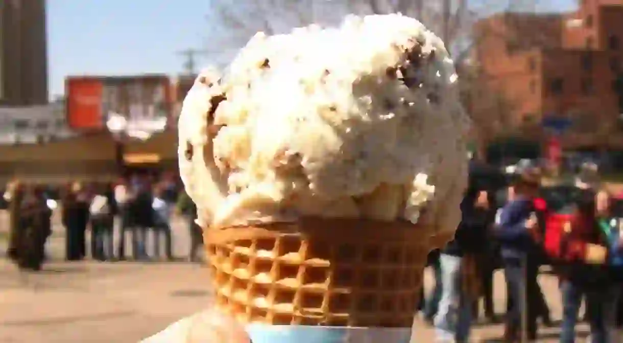 Ben & Jerrys Stadium Village 2008 Free Cone Day