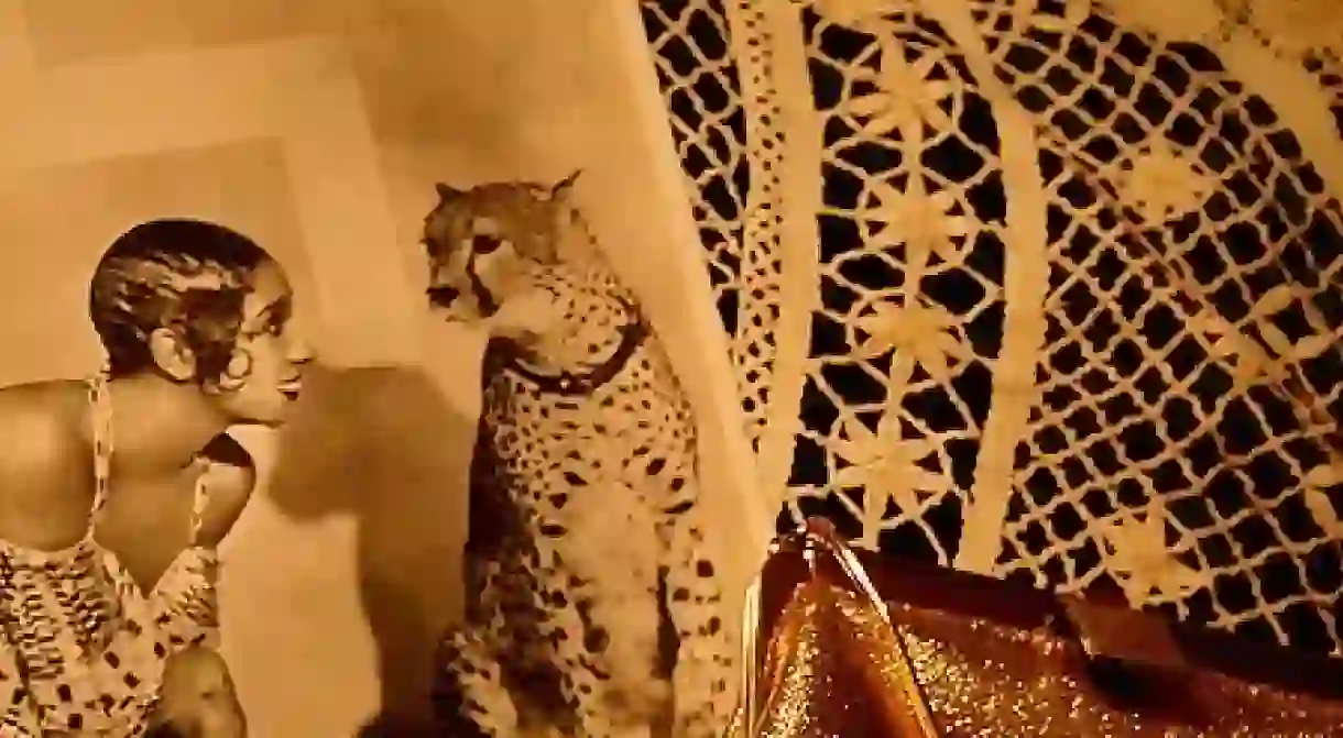 Josephine Baker with her cheetah