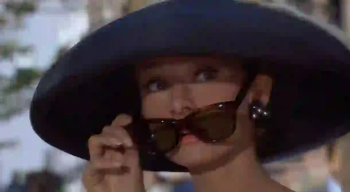 Cropped screenshot of Audrey Hepburn from Breakfast at Tiffanys (1961)