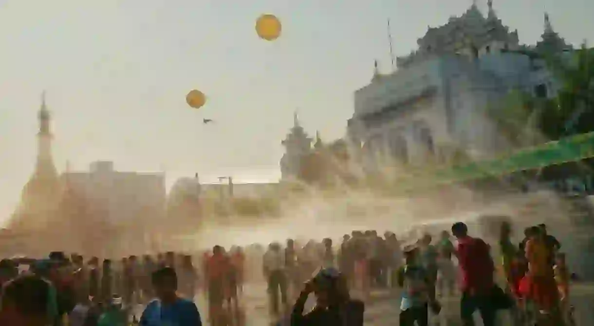 Thingyan celebrations, Yangon