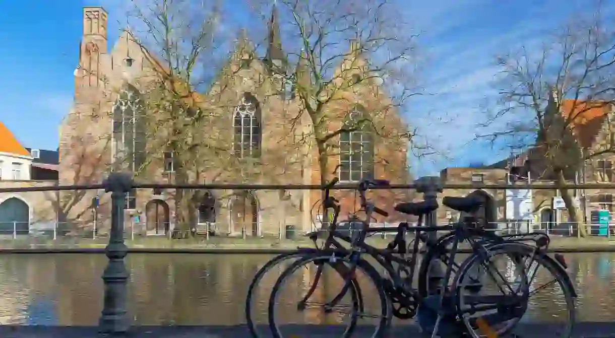 Bruges is a bicycle kind of area in and outside of its city walls