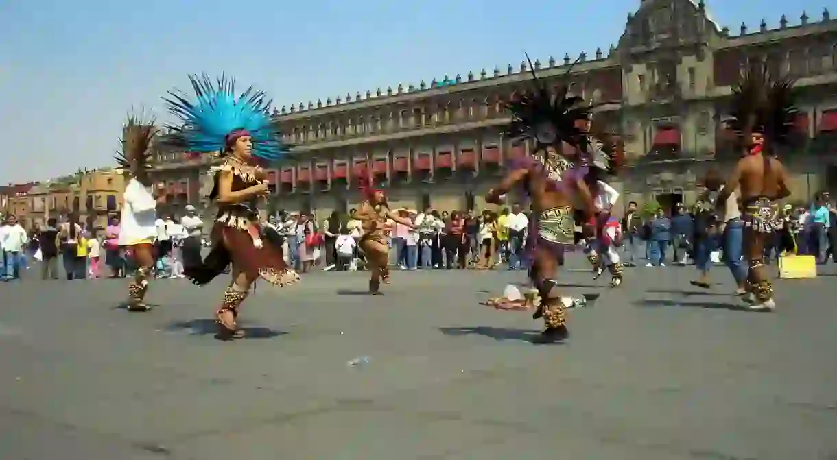 Dancing at the zócalo