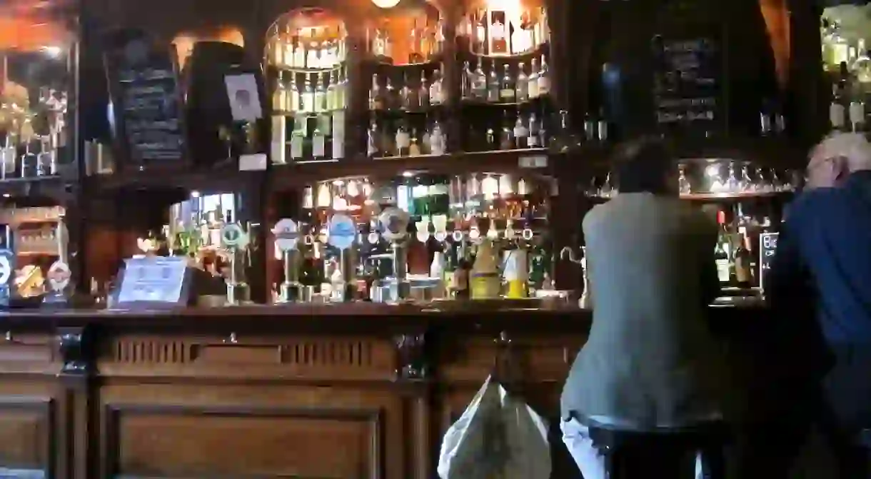 Bar