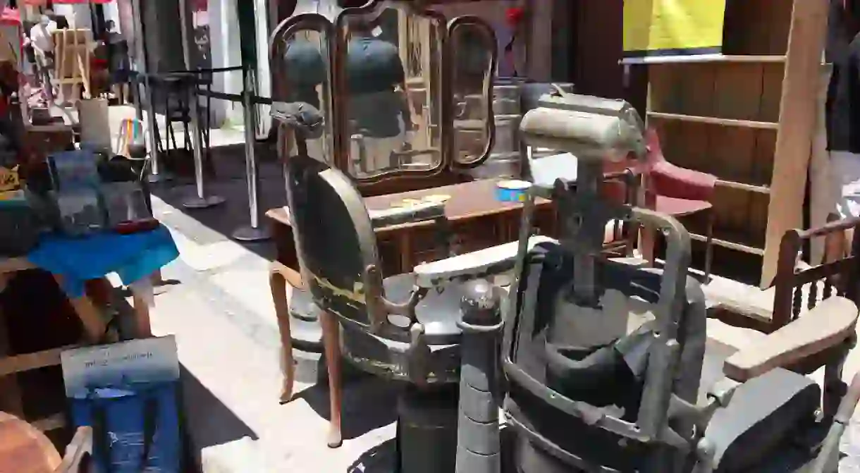 Antiques at Feira Rio Antigo