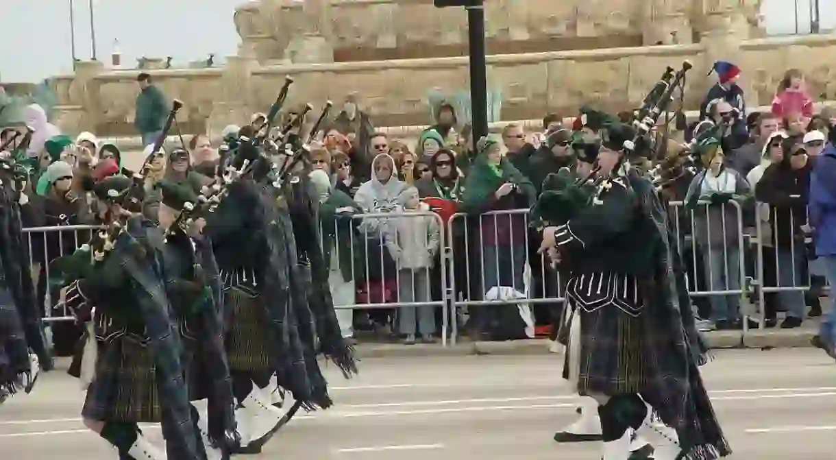 Downtown Chicago St, Patricks Day parade via WikiCommons