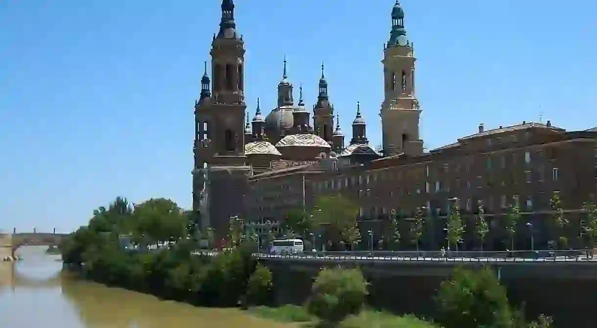 Visit the Basílica de Nuestra Señora del Pilar in Zaragoza