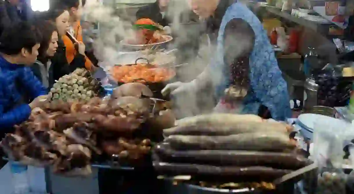 Experiencing the taste of Korea at a traditional market