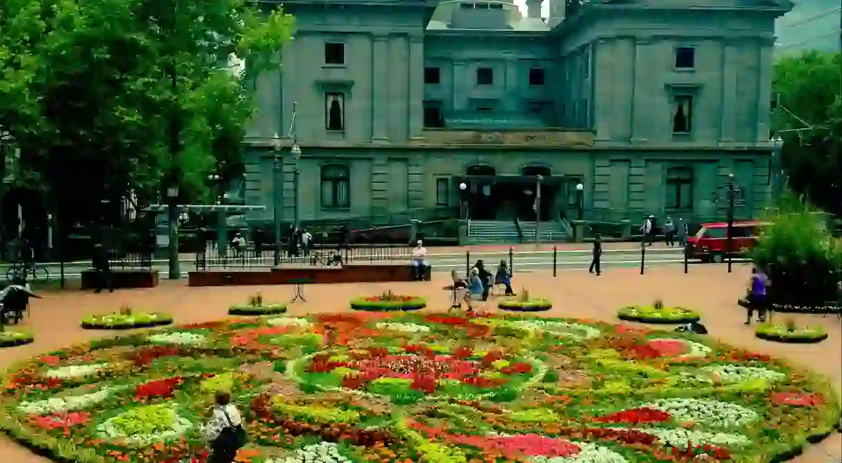 Pioneer Courthouse Square flowers (cropped)