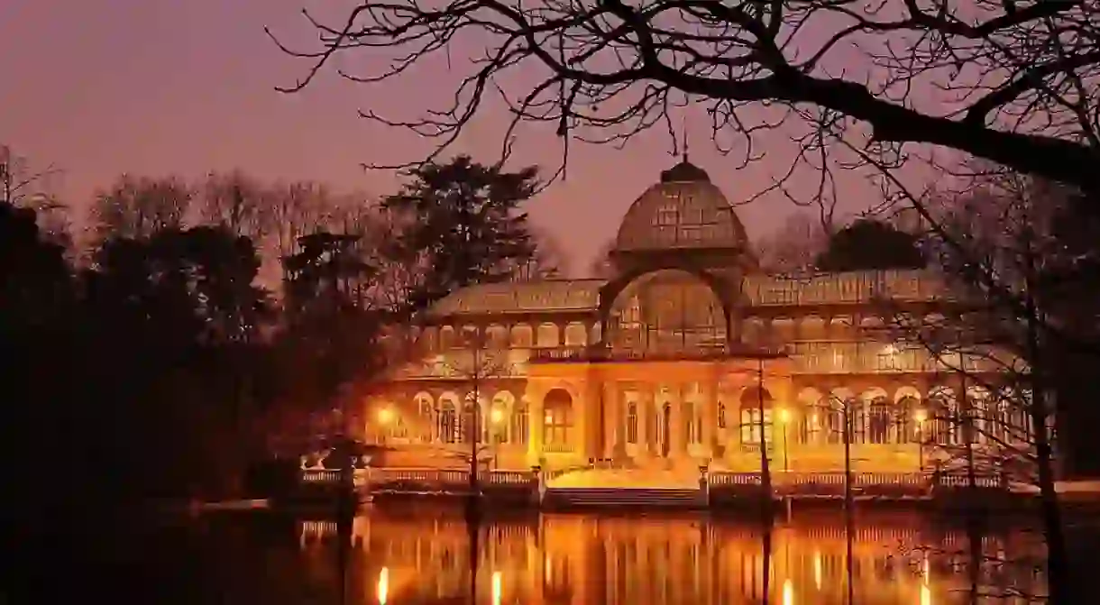 The Palacio de Cristal at night